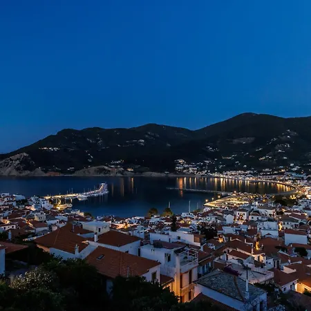 Aurora - Σκόπελος